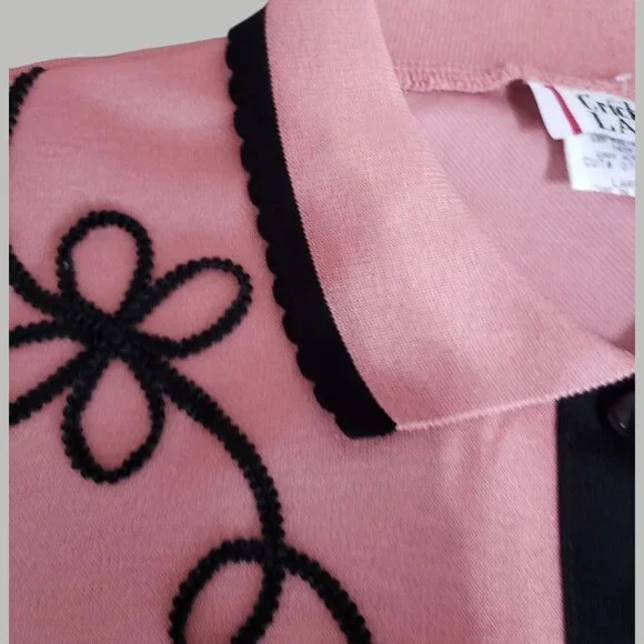 Cricket Lane  Vtg Sweater With Black Embroidery & Faux Buttons Pink/black Large - Picture 8 of 10